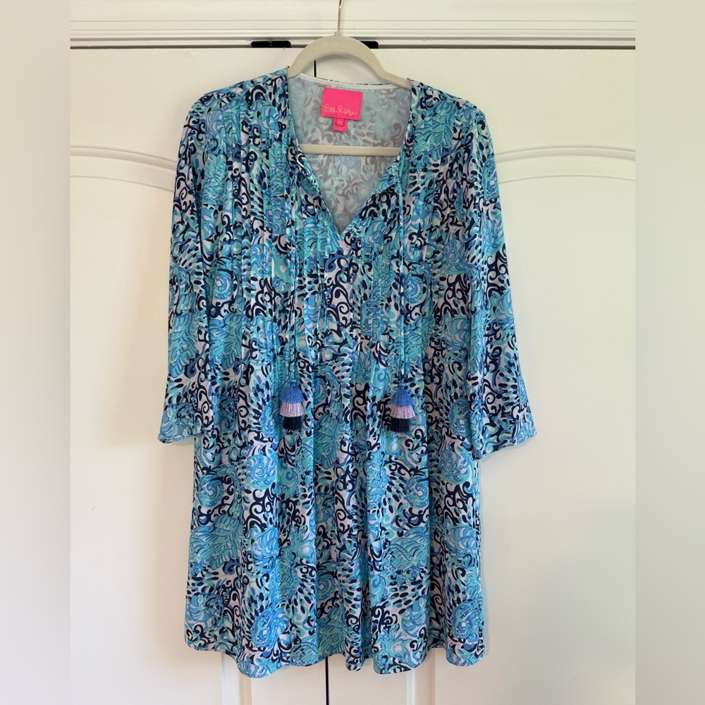Lilly Pulitzer Blue and White Patterned Tunic Dress Like new!